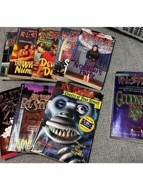 Vintage R.L. Stine Fear street paperback books. Bundle only
